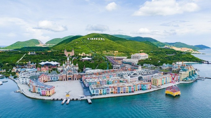 Doanh thu Vinpearl đạt 12.700 tỷ đồng sau 9 tháng, lợi nhuận tăng mạnh nhờ mảng khách sạn và giải trí