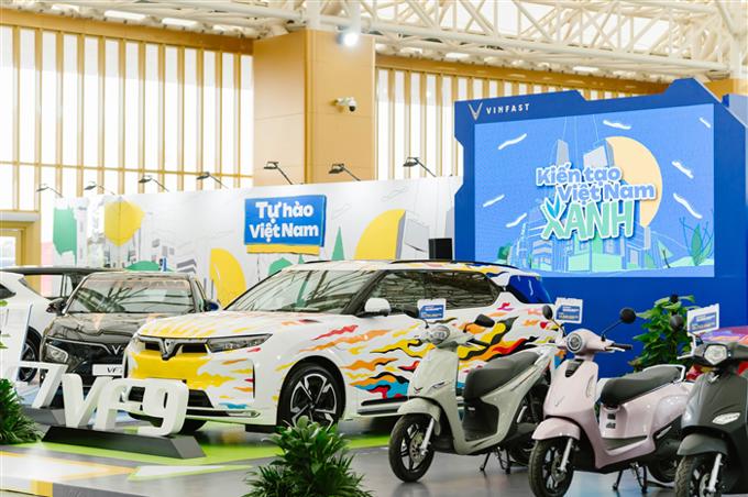 Lạc Hồng 900 LX, Minio Green, EC Van “đổ bộ” Vietnam Mobility Show 2025: VinFast mang trọn hệ sinh thái xanh tới triển lãm xe lớn nhất Việt Nam