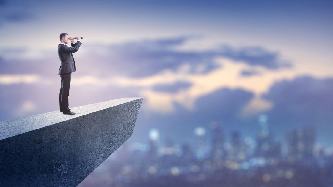 Mua cổ phiếu IPO: Nhìn gần, nhìn xa...