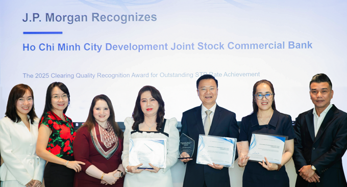 Dẫn đầu toàn ngành, HDBank nhận bộ giải thưởng Chất lượng Thanh toán Toàn cầu 2025 từ JP Morgan Chase