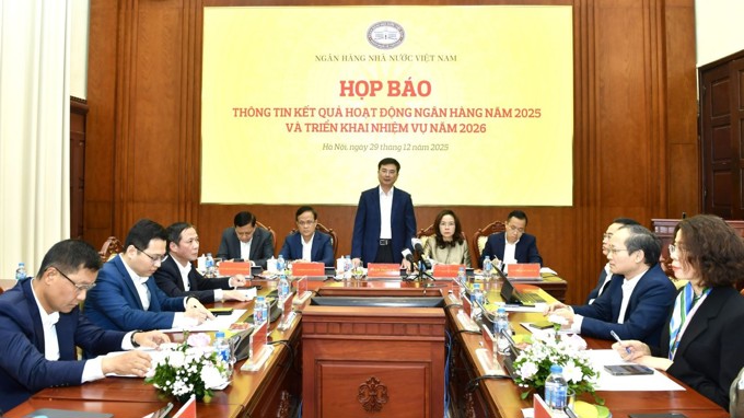 Tín dụng đến 24/12 tăng gần 18%, dư nợ vượt 18,4 triệu tỷ đồng