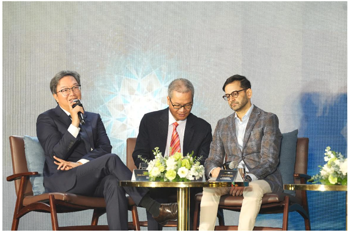 Thẻ MSB Mastercard Green World không chỉ tối đa hóa lợi ích tài chính mà còn là tuyên ngôn sống xanh của giới tinh hoa Thẻ MSB Mastercard Green World không chỉ tối đa hóa lợi ích tài chính mà còn là tuyên ngôn sống xanh của giới tinh hoa