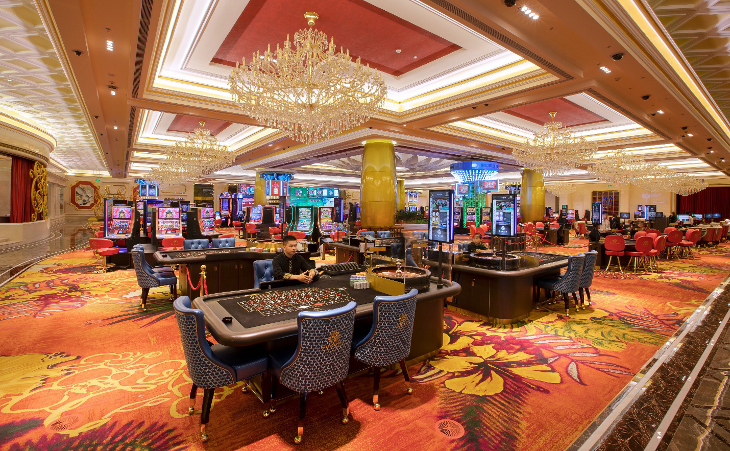 Bộ Tài chính muốn nâng giá vé vào casino lên 2,5 triệu đồng/lần, cao gấp 2 – 2,5 lần so với mức giá hiện tại