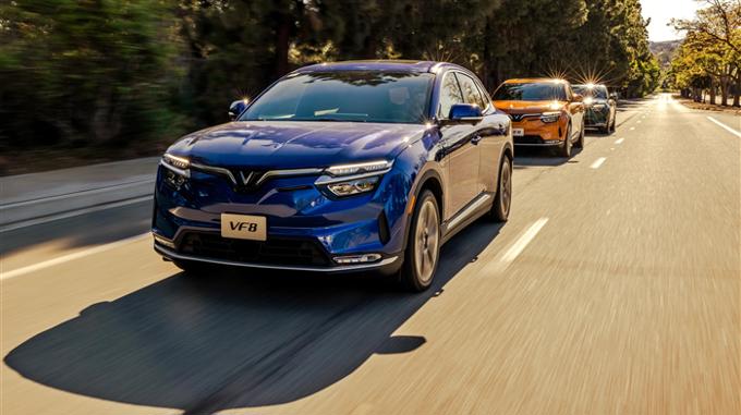 Reuters: VinFast thử hướng REEV – động cơ xăng chỉ để sạc pin cho xe điện