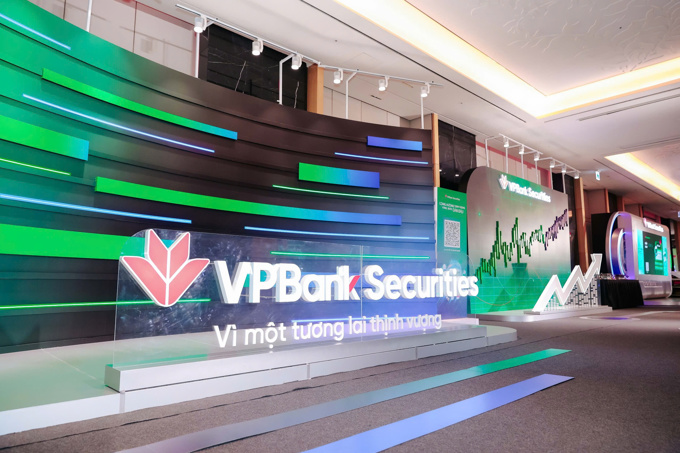 VPBankS ấn định giá tham chiếu 33.900 đồng cho cổ phiếu VPX trong ngày chào sàn HoSE