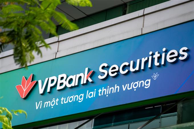 1,9 tỷ cổ phiếu VPX của VPBankS sẽ lên sàn HOSE ngày 11/12, giá tham chiếu 33.900 đồng/cp