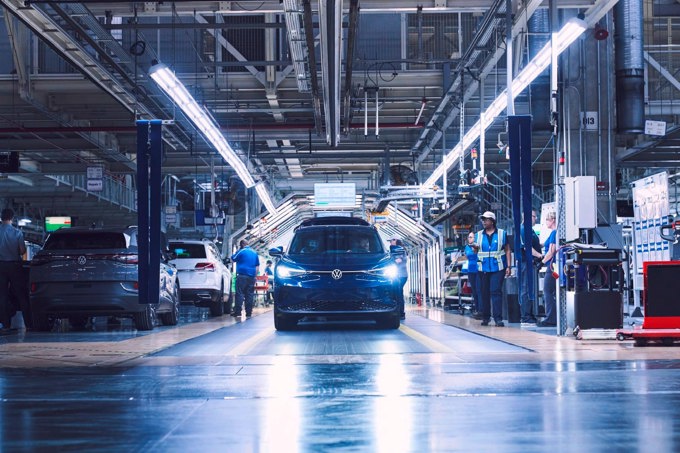 Xe điện nhấn chìm đế chế Volkswagen