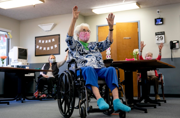 Elon Musk tung phát hiện cho thấy người Mỹ sống thọ kinh hoàng: Có 20 triệu người trên 100 tuổi hưởng trợ cấp xã hội, cá biệt lên đến 360 tuổi