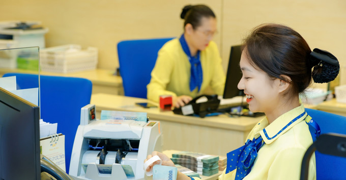 Lãi suất ngân hàng hôm nay 14/2/2025: Gửi tiền kỳ hạn 12 tháng ở đâu lãi nhất?