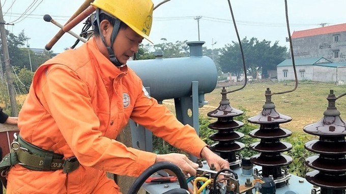 Bộ Công Thương tính tăng mua điện từ Trung Quốc, Lào tới 2030