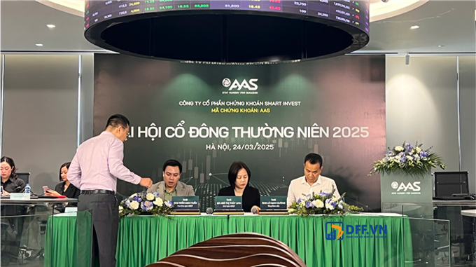 Chuyển sàn HOSE, SmartInvest có gì?