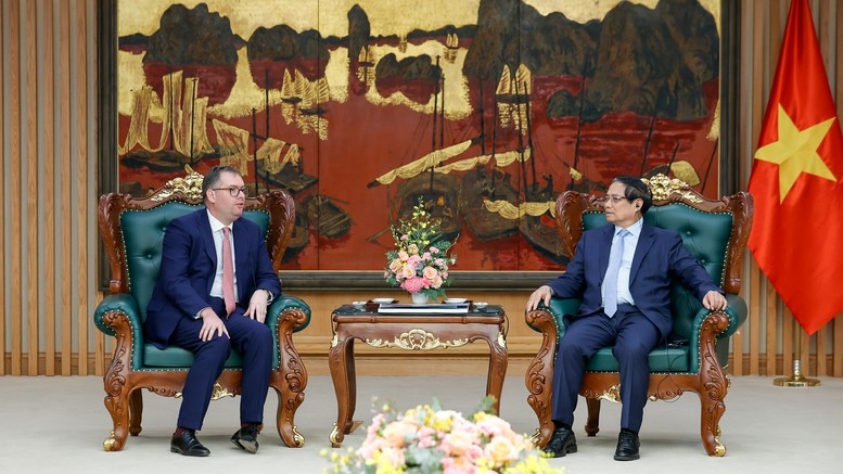 Thủ tướng Phạm Minh Chính tiếp ông Charles James Boyd Bowman - Tổng Giám đốc dự án của tập đoàn Trump Organization tại Việt Nam (Ảnh: VGP)
