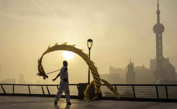 Chứng sĩ Việt vẫn lo Trump đánh thuế? Nhìn sang Trung Quốc đi cho an tâm!