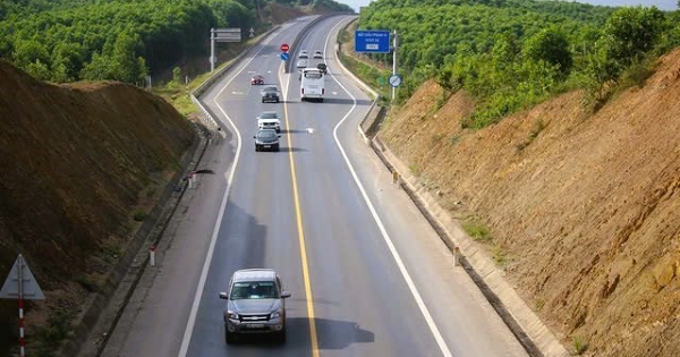 Bộ Xây dựng đề xuất đầu tư 152.000 tỷ mở rộng tuyến cao tốc Bắc - Nam