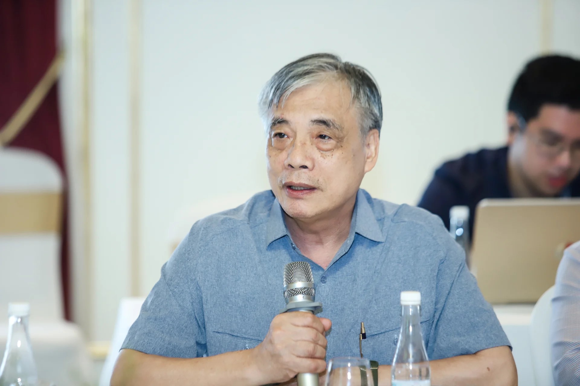  PGS-TS. Trần Đình Thiên - phát biểu tại buổi Tọa đàm 