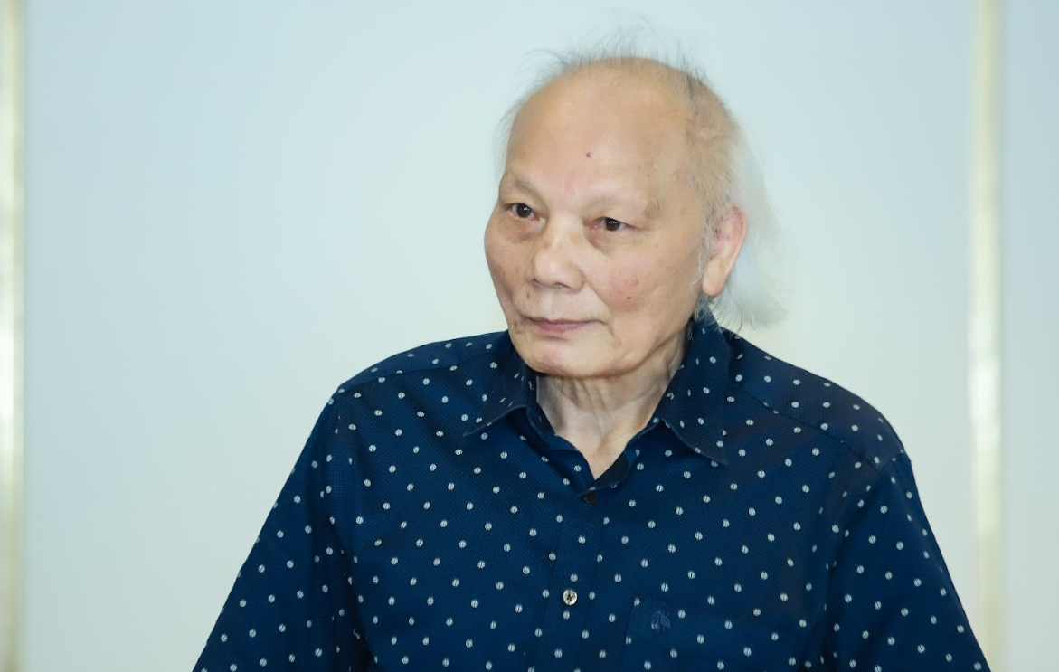 GS - TSKH Nguyễn Mại phát biểu tại toạ đàm