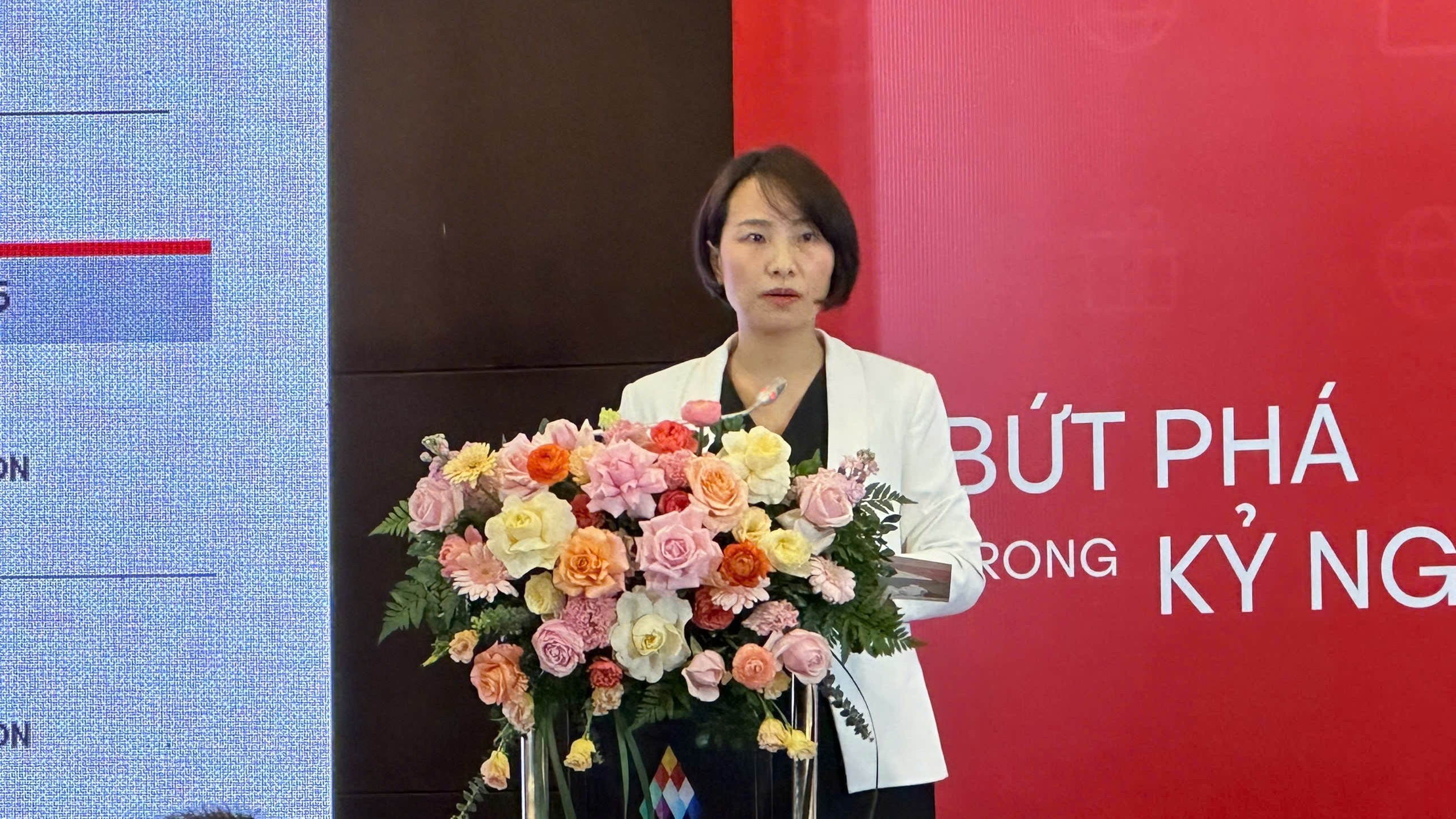 Giám đốc Tài chính Phạm Thị Ngọc Hà Giám đốc Tài chính Phạm Thị Ngọc Hà