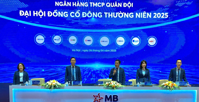 AGM 2025 MB: Kỷ lục hơn 4.400 cổ đông tham dự, báo lãi quý 1 gần 8.400 tỷ đồng, chốt phương án mua lại 100 triệu cổ phiếu MBB