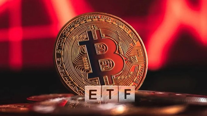 ETF Bitcoin bị rút ròng 326 triệu USD, Bitcoin có "thoát khỏi" mối tương quan chặt chẽ với chứng khoán?