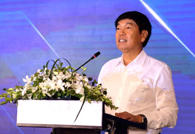 AGM 2025 HPG: Số lượng cổ đông lập đỉnh mới, 'chốt' mục tiêu lãi 15.000 tỷ đồng, không sợ cạnh tranh!