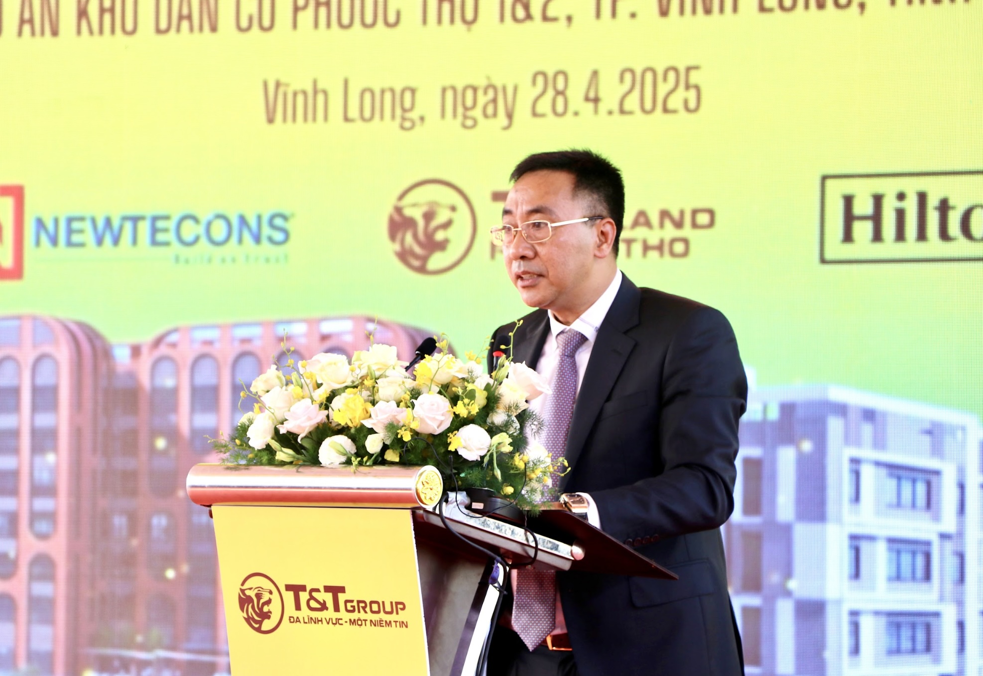 Ảnh 5: Ông Nguyễn Anh Tuấn, Phó Tổng Giám đốc Tập đoàn T&T Group phát biểu tại sự kiện