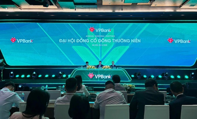 AGM 2025 VPB: Tự tin GPBank có lãi, sẵn sàng tham gia thí điểm tiền số, mục tiêu tăng trưởng lợi nhuận từ 30-35%/năm trong tầm tay!