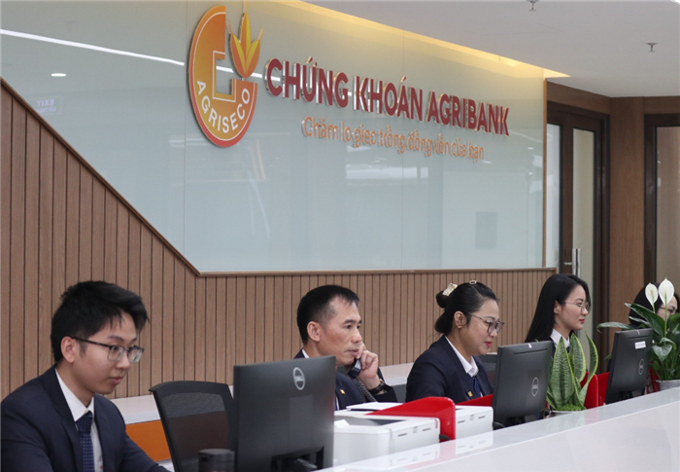 Công ty chứng khoán nhà Agribank sắp phát hành 13 triệu cổ phiếu trả cổ tức, tăng vốn vượt 2.200 tỷ đồng