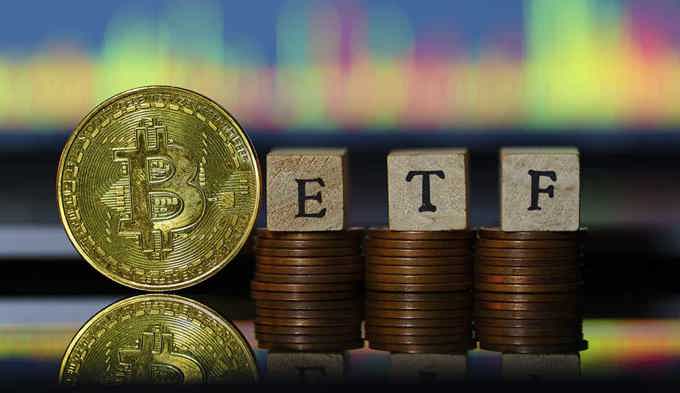  ETF Bitcoin hút ròng 2,75 tỷ USD/tuần giữa lúc BTC giữ giá trên 108.000 USD