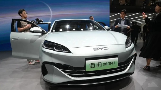 BYD ‘châm ngòi’ cuộc chiến xe điện giá rẻ tại Trung Quốc