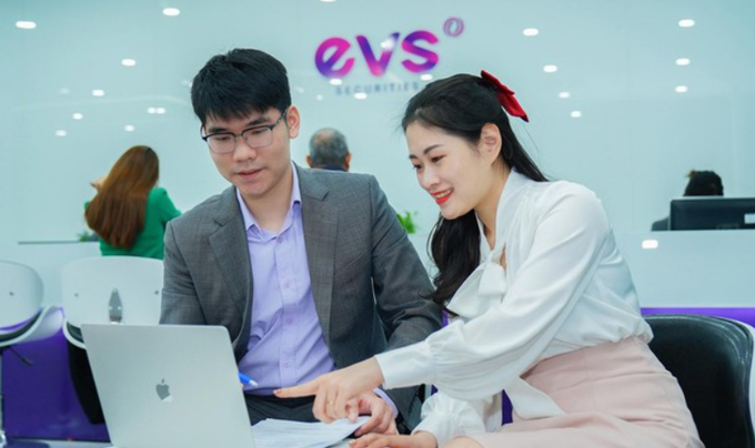 "Gom" xong 2 triệu cổ phiếu EVS, Chủ tịch Chứng khoán Everest trở thành cổ đông lớn nhất công ty