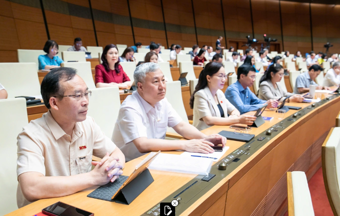 Quốc hội chốt 44.000 tỷ đồng trả chế độ cán bộ nghỉ việc