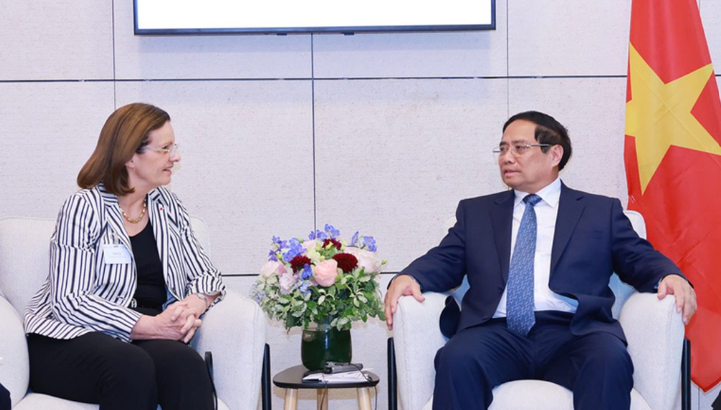 Thủ tướng Phạm Minh Chính tiếp lãnh đạo tập đoàn công nghệ Thales (Ảnh: VGP)