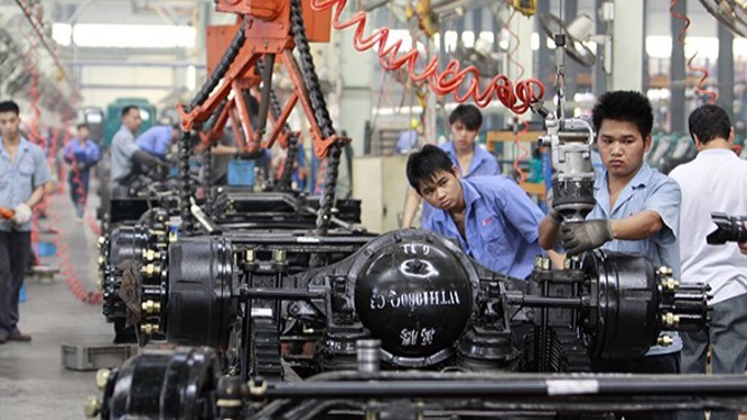 Sản xuất Trung Quốc suy yếu tháng thứ ba liên tiếp, lo ngại giảm phát gia tăng