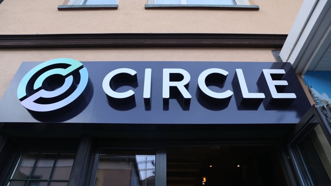 Circle nâng quy mô IPO lên 1,05 tỷ USD, định giá gần 7 tỷ USD