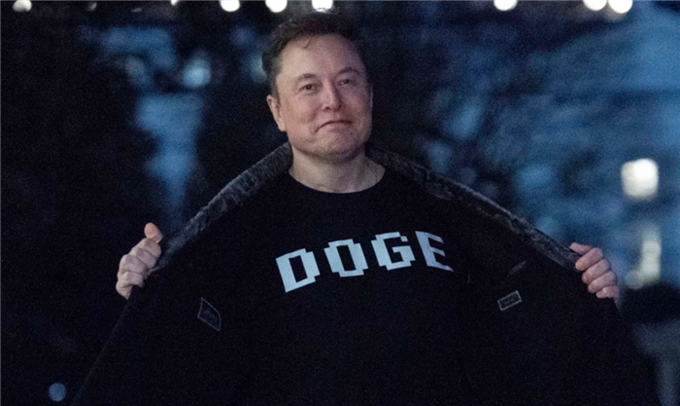 Rời chính trường để tái xuất thương trường, điều gì đang chờ đợi tỷ phú Elon Musk?