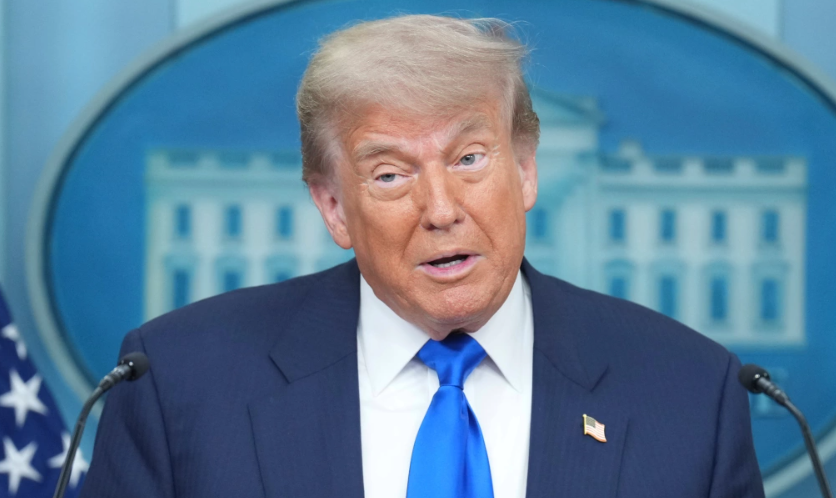 Tổng thống Donald Trump phát biểu tại họp báo hôm 27/6