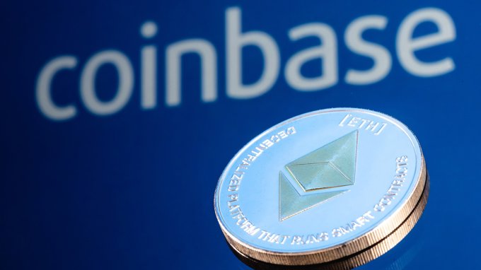 Chính phủ Mỹ đẩy ETH lên sàn Coinbase, hai ví cá voi “ngủ đông” gần 10 năm bất ngờ thức giấc: Ethereum sắp bị xả hàng?