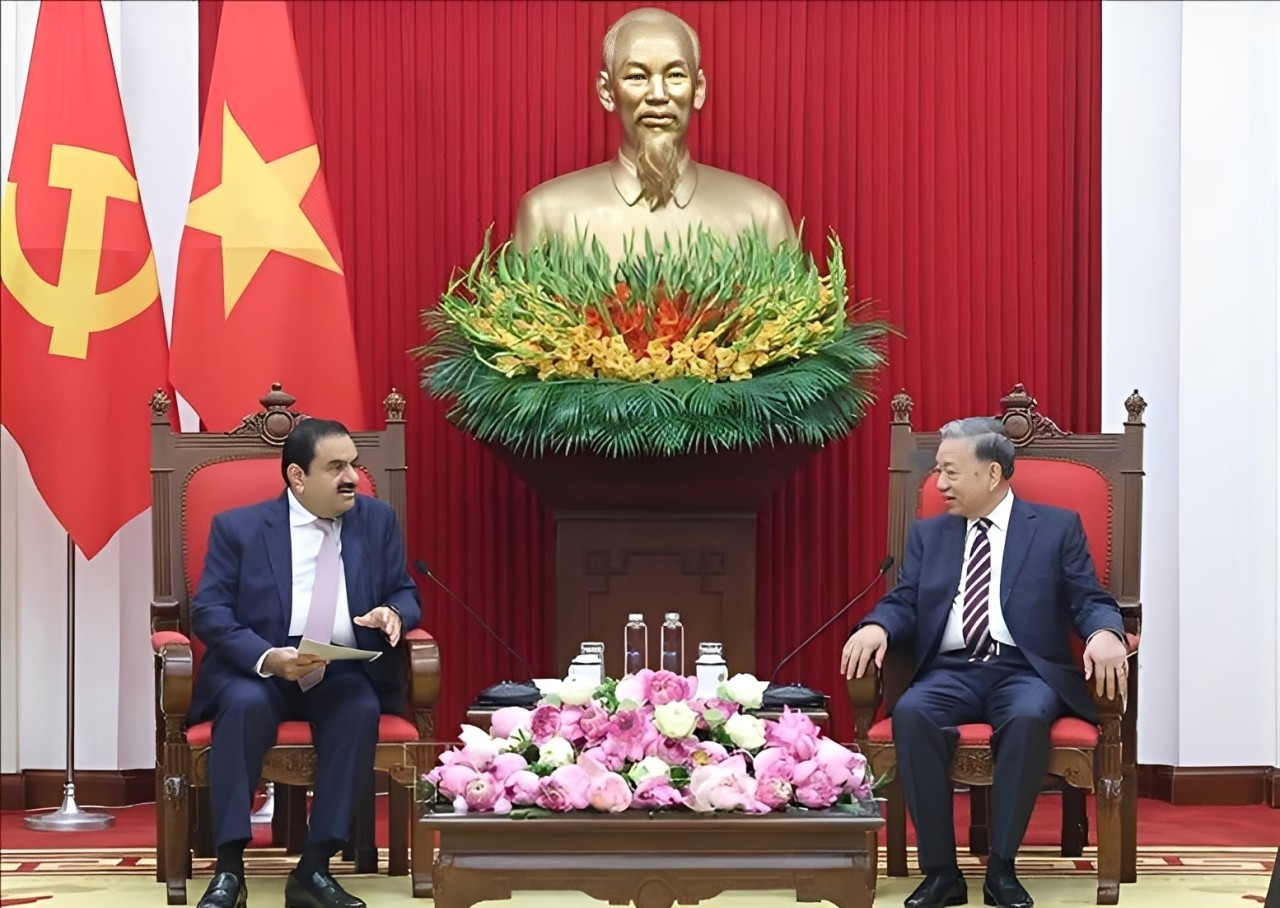 Tổng Bí thư Tô Lâm tiếp ông Gautam Adani - Chủ tịch Tập đoàn Adani (Ảnh: TTXVN)