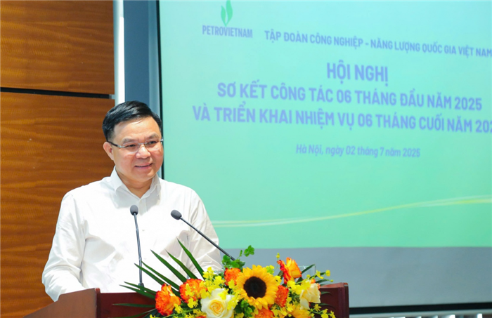 Chủ tịch HĐTV Petrovietnam Lê Mạnh Hùng phát biểu tại hội nghị (Ảnh: Petrovietnam)