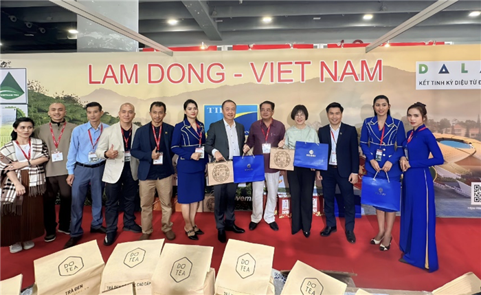 Thương hiệu Đôi Dép cùng UBND tỉnh Lâm Đồng tổ chức xúc tiến Thương mại và quảng bá Thương hiệu Trà Việt Nam tại Sự kiện Tea Expo.