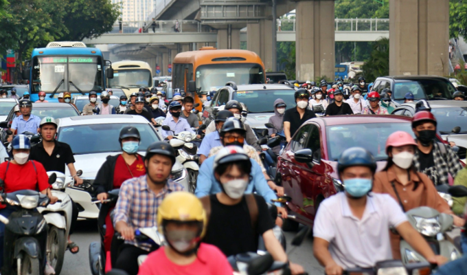 Chủ trương cấm xe máy xăng ở nội đô 1 năm tới: Hà Nội triển khai thế nào?