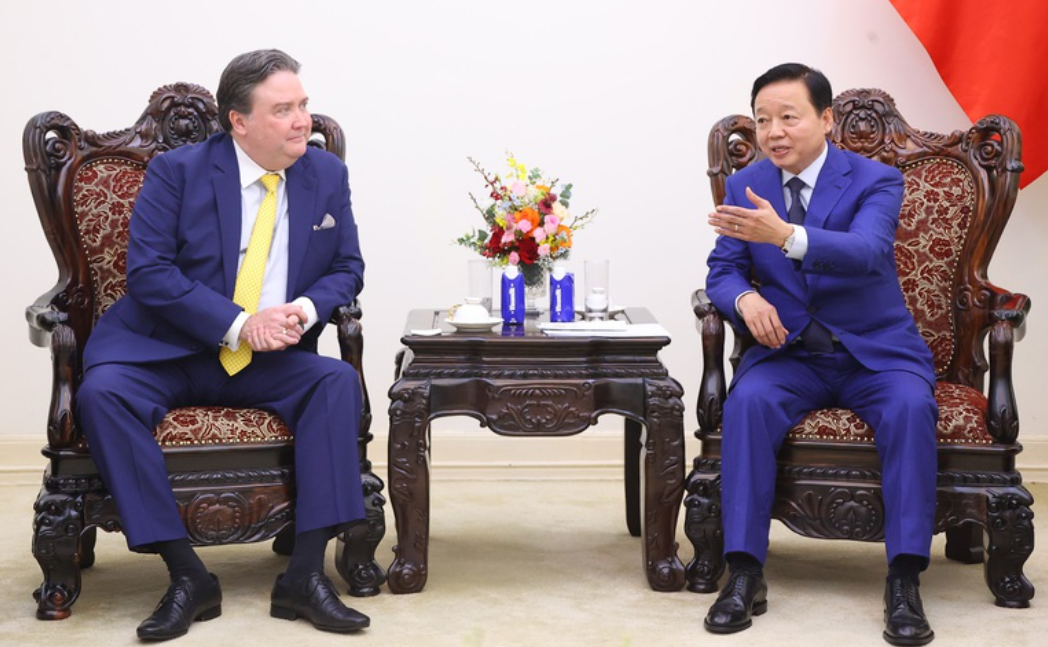 Phó Thủ tướng Trần Hồng Hà tiếp xã giao Đại sứ Hoa Kỳ tại Việt Nam Marc Knapper và đoàn công tác của Cơ quan Phát triển Quốc tế Hoa Kỳ (USAID) (Ảnh: VGP) Phó Thủ tướng Trần Hồng Hà tiếp xã giao Đại sứ Hoa Kỳ tại Việt Nam Marc Knapper và đoàn công tác của Cơ quan Phát triển Quốc tế Hoa Kỳ (USAID) (Ảnh: VGP)