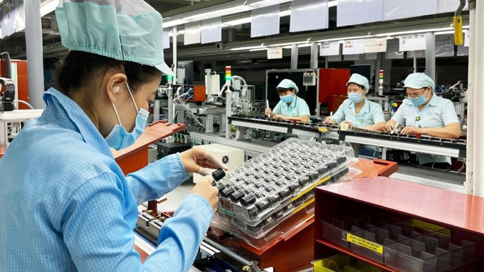 PMI giảm xuống 48,9 điểm: Ngành sản xuất tiếp tục đối mặt với nhu cầu yếu