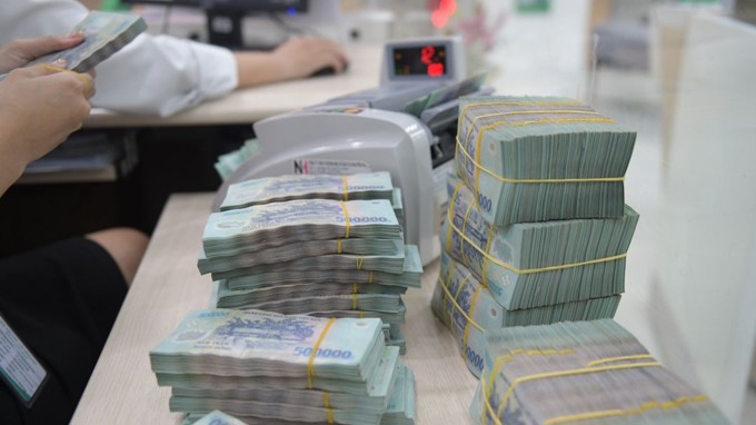 NHNN bơm ròng 4.000 tỷ đồng tuần qua, lãi suất liên ngân hàng giảm mạnh