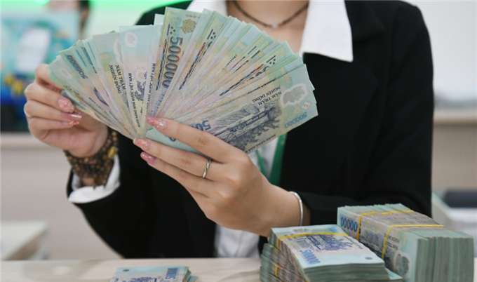 Loạt doanh nghiệp sắp chốt quyền nhận cổ tức tiền mặt, tỷ lệ cao nhất lên tới 30%