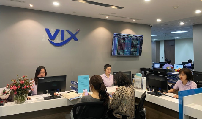 Chứng khoán VIX: Lãi sau thuế tăng gấp 10 lần so với cùng kỳ, cổ phiếu lập đỉnh mới