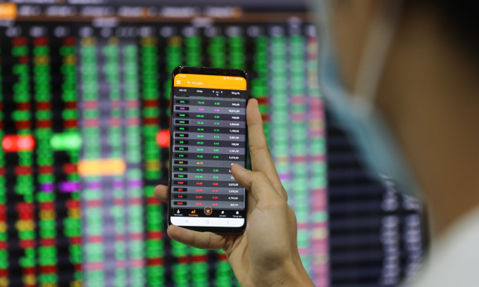 
									 VDSC điểm tên loạt cổ phiếu tiềm năng, kỳ vọng “hút” dòng tiền
								 