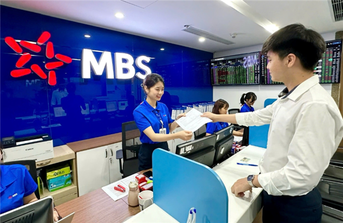 
									 Công ty chứng khoán nhà MB sắp chi 700 tỷ đồng trả cổ tức
								 