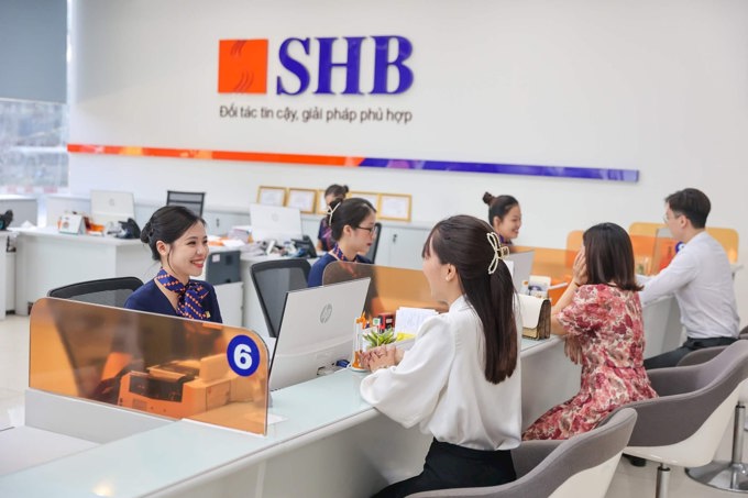 
									 SHB chốt quyền chia cổ tức cổ phiếu tỷ lệ 13%, vốn hóa chạm mốc 3 tỷ USD
								 