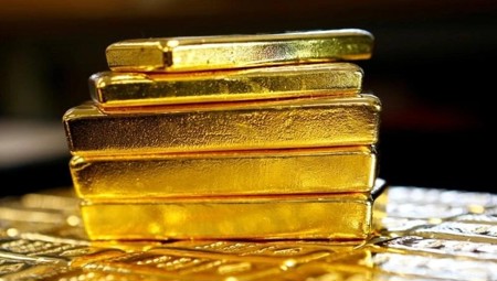 Giá vàng giảm về sát mốc 4.400 USD/ounce